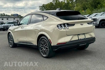 2025 Ford Mustang Mach-E Premium - miniatura 5