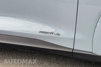 2025 Ford Mustang Mach-E Premium - miniatura 10