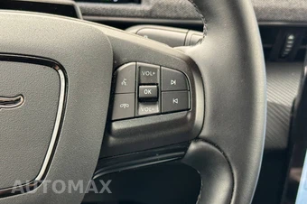 2025 Ford Mustang Mach-E Premium - miniatura 29