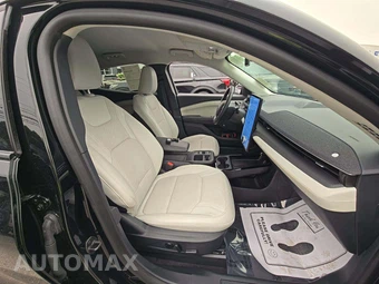 2025 Ford Mustang Mach-E Premium – miniatura 19