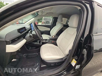 2025 Ford Mustang Mach-E Premium – miniatura 6