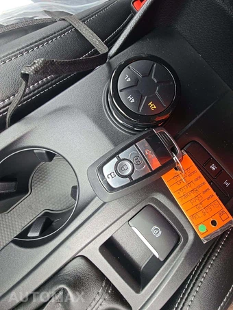 2025 Ford Ranger LARIAT Crew Cab Short Bed - miniatura 5