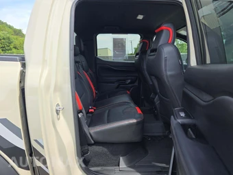 2025 Ford Ranger Raptor Crew Cab Medium Bed - miniatura 16