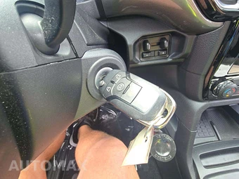 2025 Ford Ranger XLT Crew Cab Medium Bed - miniatura 8