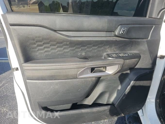 2025 Ford Ranger XLT Crew Cab Medium Bed - miniatura 9