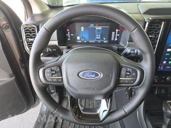 2025 Ford Ranger XLT Crew Cab Medium Bed - miniatura 10