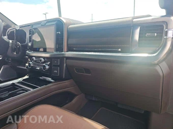 2025 Ford Super Duty F-250 King Ranch Crew Cab Long Bed - miniatura 16