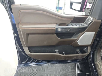2025 Ford Super Duty F-250 King Ranch Crew Cab Medium Bed - miniatura 9