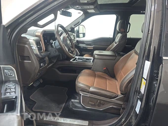 2025 Ford Super Duty F-250 King Ranch Crew Cab Medium Bed - miniatura 7