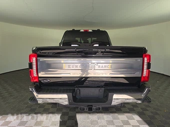 2025 Ford Super Duty F-250 King Ranch Crew Cab Medium Bed - miniatura 5