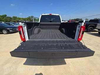 2025 Ford Super Duty F-250 King Ranch Crew Cab Medium Bed - miniatura 11