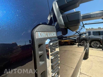 2025 Ford Super Duty F-250 King Ranch Crew Cab Medium Bed - miniatura 10