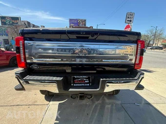 2025 Ford Super Duty F-250 King Ranch Crew Cab Medium Bed - miniatura 17