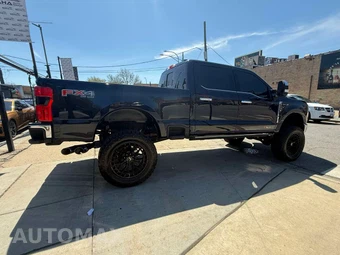 2025 Ford Super Duty F-250 King Ranch Crew Cab Medium Bed - miniatura 19