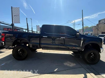 2025 Ford Super Duty F-250 King Ranch Crew Cab Medium Bed - miniatura 20