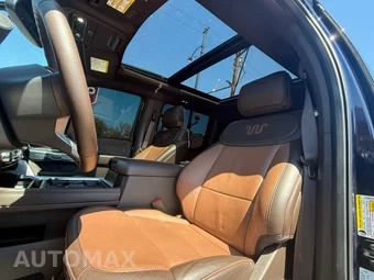 2025 Ford Super Duty F-250 King Ranch Crew Cab Medium Bed - miniatura 28