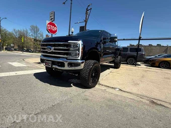 2025 Ford Super Duty F-250 King Ranch Crew Cab Medium Bed - miniatura 3