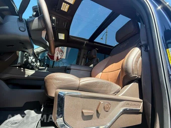 2025 Ford Super Duty F-250 King Ranch Crew Cab Medium Bed - miniatura 30