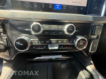 2025 Ford Super Duty F-250 King Ranch Crew Cab Medium Bed - miniatura 40