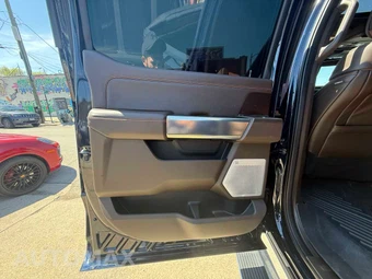 2025 Ford Super Duty F-250 King Ranch Crew Cab Medium Bed - miniatura 46
