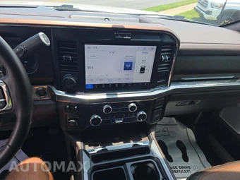 2025 Ford Super Duty F-250 King Ranch Crew Cab Medium Bed - miniatura 7