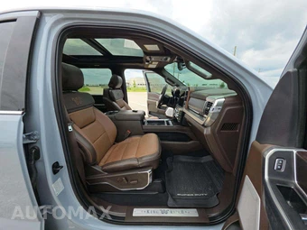 2025 Ford Super Duty F-250 King Ranch Crew Cab Medium Bed - miniatura 15