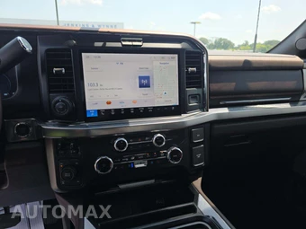 2025 Ford Super Duty F-250 King Ranch Crew Cab Medium Bed - miniatura 7