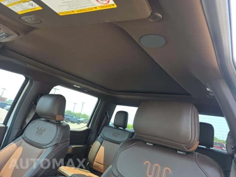 2025 Ford Super Duty F-250 King Ranch Crew Cab Medium Bed - miniatura 8