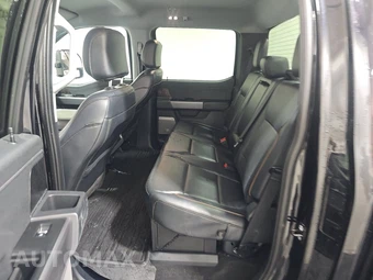 2025 Ford Super Duty F-250 LARIAT Crew Cab Medium Bed - miniatura 13