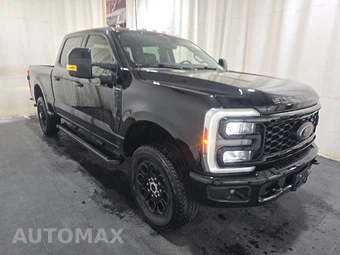 2025 Ford Super Duty F-250 LARIAT Crew Cab Medium Bed - miniatura 3