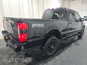 2025 Ford Super Duty F-250 LARIAT Crew Cab Medium Bed - miniatura 4