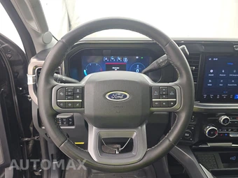 2025 Ford Super Duty F-250 LARIAT Crew Cab Medium Bed - miniatura 10
