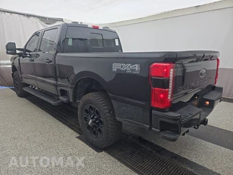 2025 Ford Super Duty F-250 LARIAT Crew Cab Medium Bed - miniatura 6