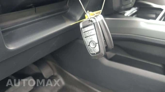 2025 Ford Super Duty F-250 Lariat Crew Cab Medium Bed - miniatura 18
