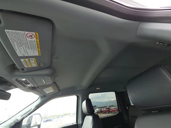 2025 Ford Super Duty F-250 Lariat Crew Cab Medium Bed - miniatura 21