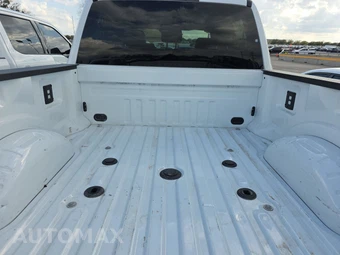 2025 Ford Super Duty F-250 Lariat Crew Cab Medium Bed - miniatura 16