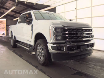 2025 Ford Super Duty F-250 Lariat Crew Cab Medium Bed - miniatura 3
