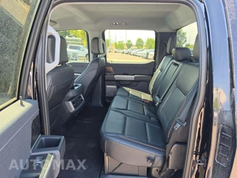 2025 Ford Super Duty F-250 Lariat Crew Cab Medium Bed - miniatura 13