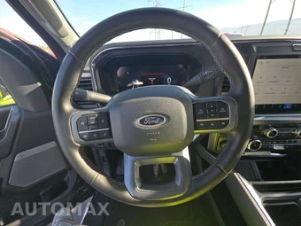 2025 Ford Super Duty F-250 Lariat Crew Cab Medium Bed - miniatura 10