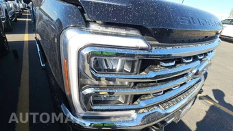 2025 Ford Super Duty F-250 Lariat Crew Cab Medium Bed - miniatura 27
