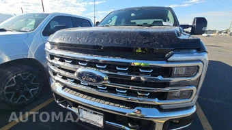 2025 Ford Super Duty F-250 Lariat Crew Cab Medium Bed - miniatura 29