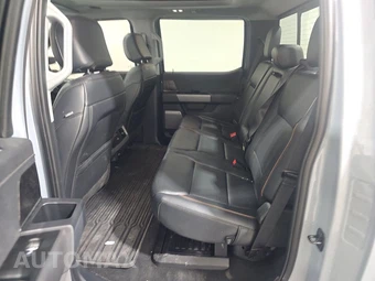 2025 Ford Super Duty F-250 LARIAT Crew Cab Medium Bed - miniatura 13