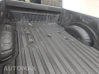 2025 Ford Super Duty F-250 LARIAT Crew Cab Medium Bed - miniatura 16