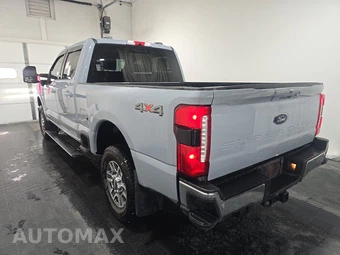 2025 Ford Super Duty F-250 LARIAT Crew Cab Medium Bed - miniatura 6