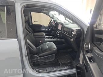 2025 Ford Super Duty F-250 LARIAT Crew Cab Medium Bed - miniatura 8