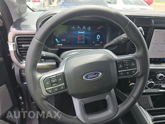 2025 Ford Super Duty F-250 Lariat Crew Cab Medium Bed - miniatura 10