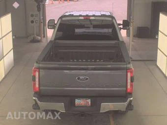 2025 Ford Super Duty F-250 Lariat Crew Cab Medium Bed - miniatura 5