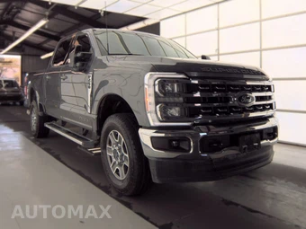 2025 Ford Super Duty F-250 Lariat Crew Cab Medium Bed - miniatura 3