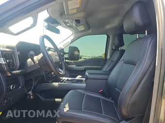 2025 Ford Super Duty F-250 Lariat Crew Cab Medium Bed - miniatura 7