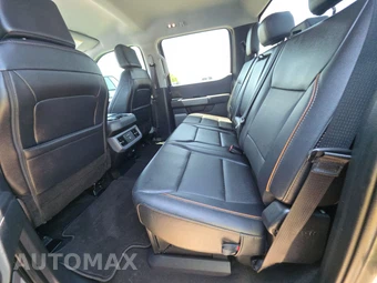 2025 Ford Super Duty F-250 Lariat Crew Cab Medium Bed - miniatura 13